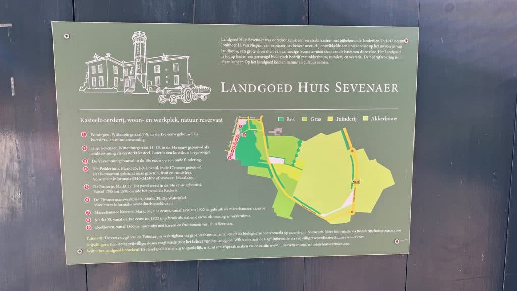 Kasteelboerderij Landgoed Huis Sevenaer met wandelroutes op ’t Gelders Eiland.