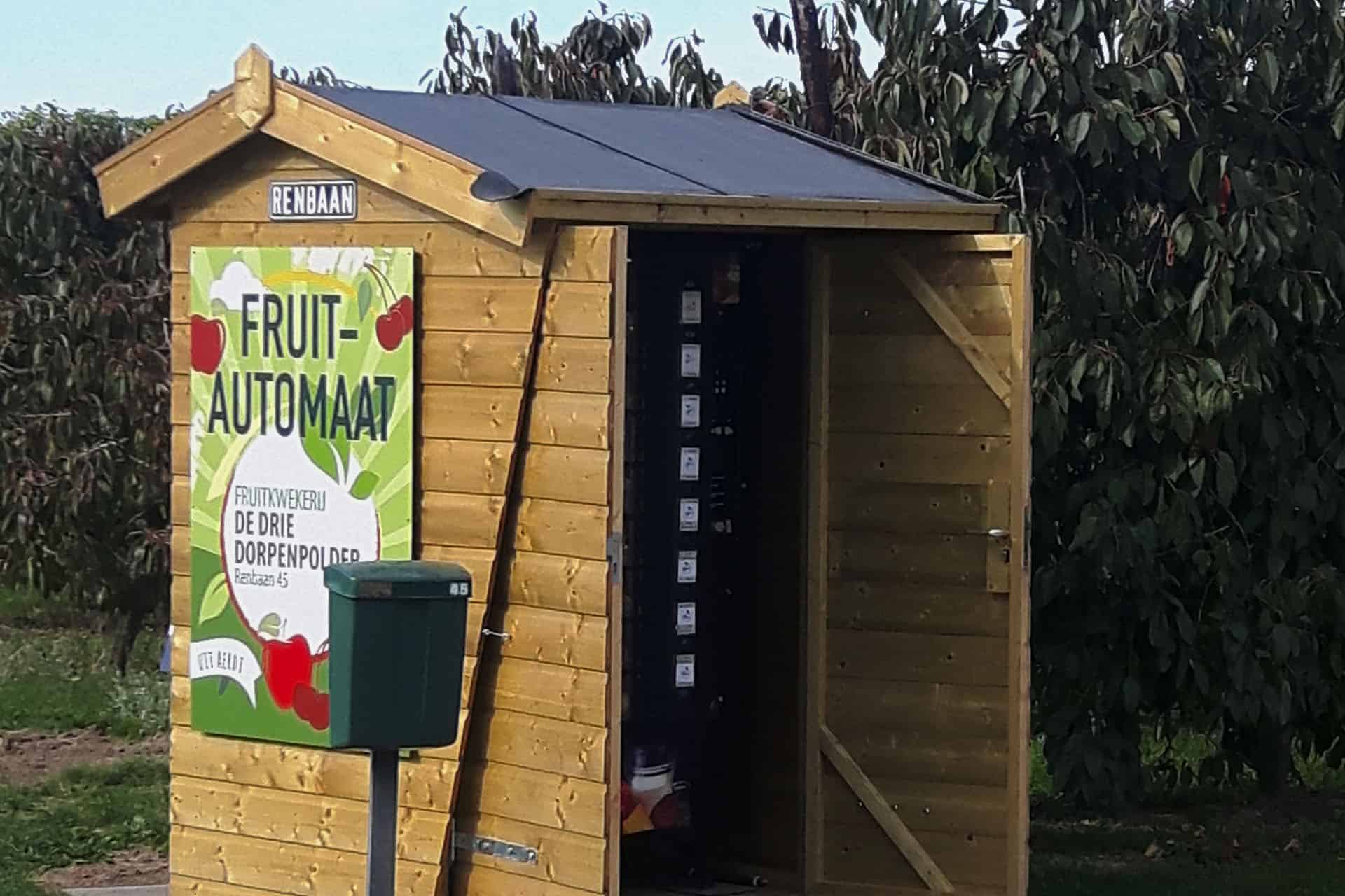 Fruitautomaat op 't Gelders Eiland, duurzame fruitautomaat voor dorpen en gemeenschappen.