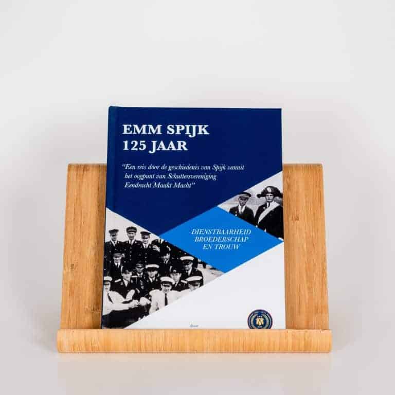 Boek over Emm Spijk en de geschiedenis van 125 jaar.