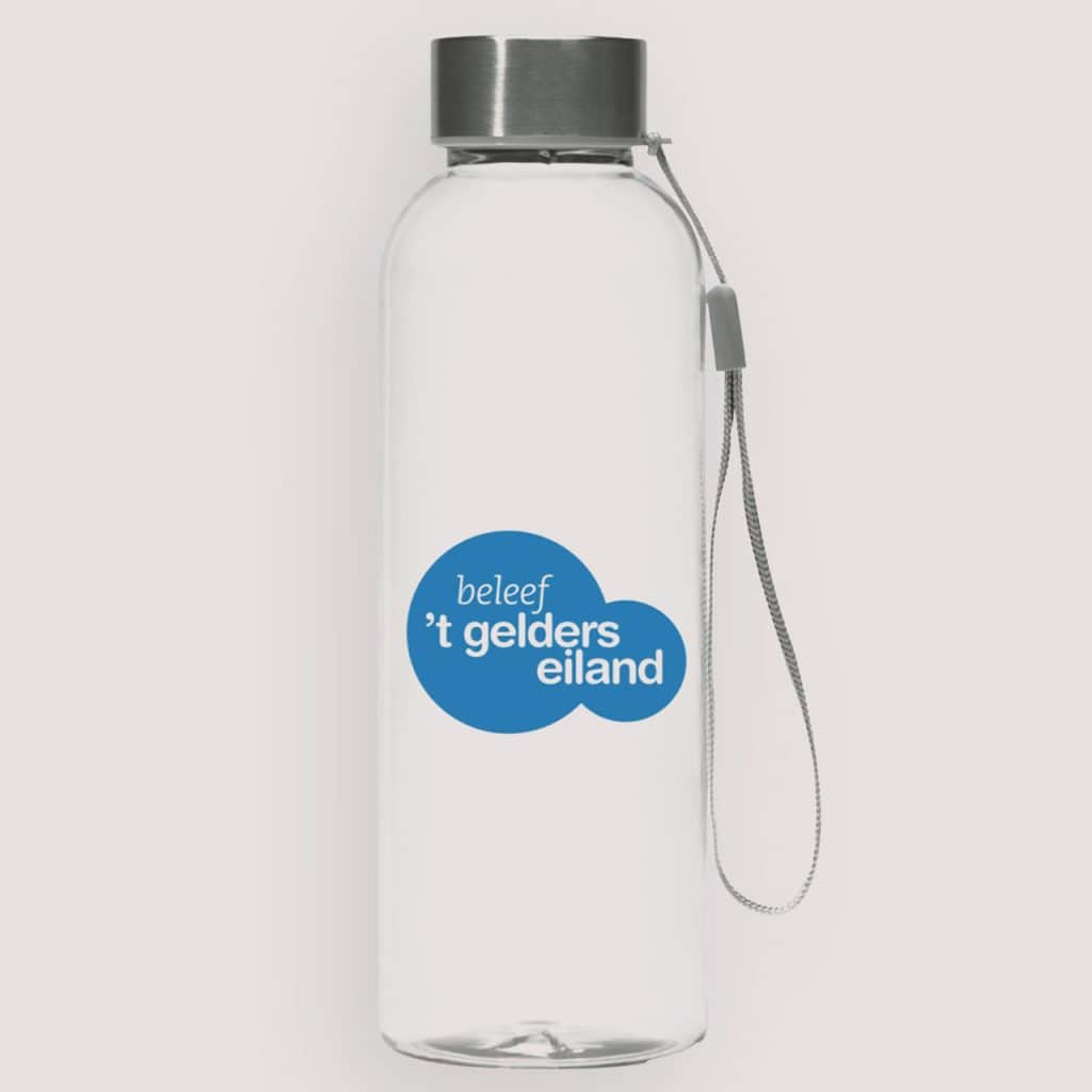 Transparante waterfles met 't Gelders Eiland logo en draagkoord.